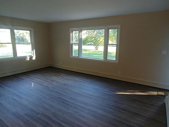 2nd image of 9072 Longcroft Dr