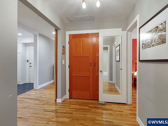 3rd image of 350 Rural Ave S