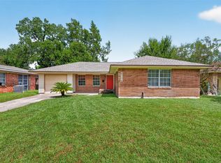 6734 Sharpcrest St, Houston, TX 77074