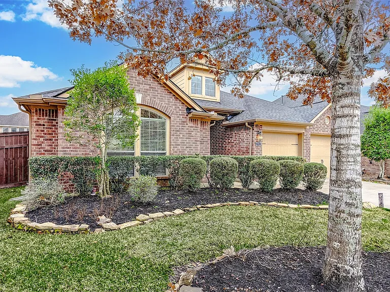 27923 Silverstream Ct — Photo 2