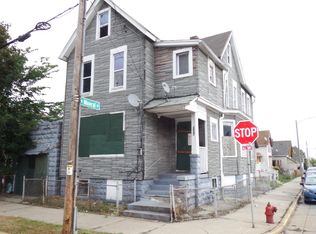 938 S 11th St, Milwaukee, WI 53204