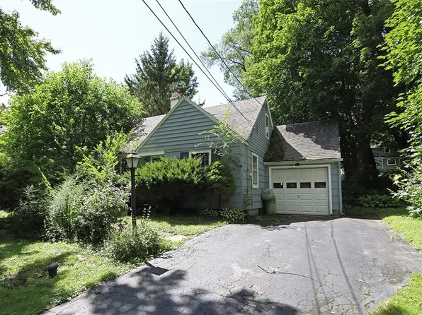 113 Homewood Dr, Fayetteville, NY 13066