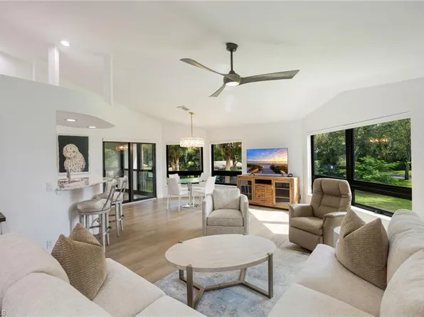 792 Eagle Creek DR #203, NAPLES, FL 34113