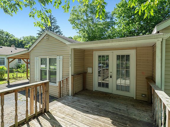 3rd image of 2312 Durham Dr