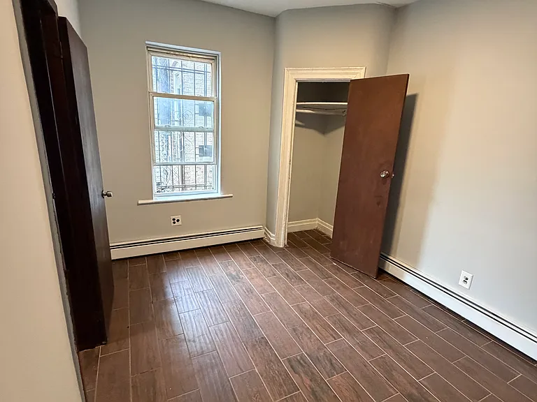 160-09 Hillside Ave #1 — Photo 1