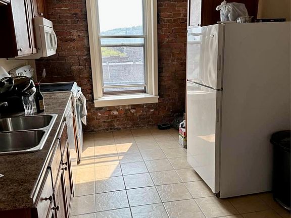 2nd image of 315 N 3rd Ave E #306