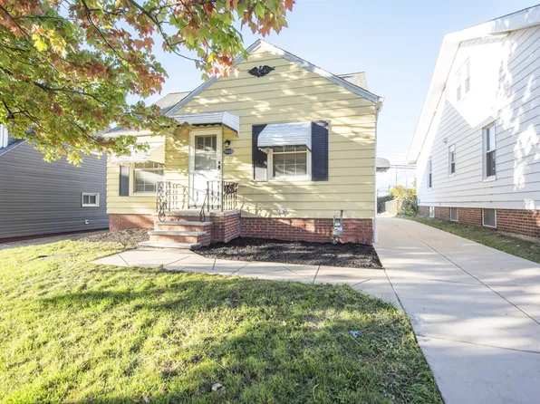 7910 Liberty Ave, Parma, OH 44129