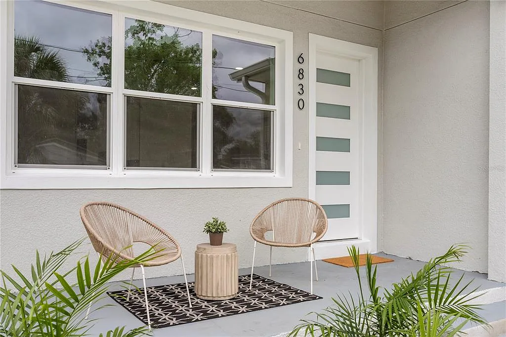 4 bed, 3.5 bath, 2827 sqft, $5,000 — Photo 3