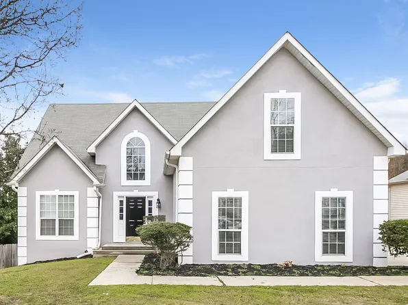 77 Harbour Town Cv, Fayetteville, GA 30215