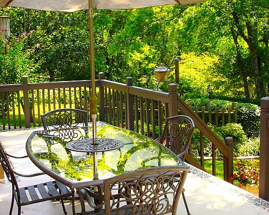 side porch
