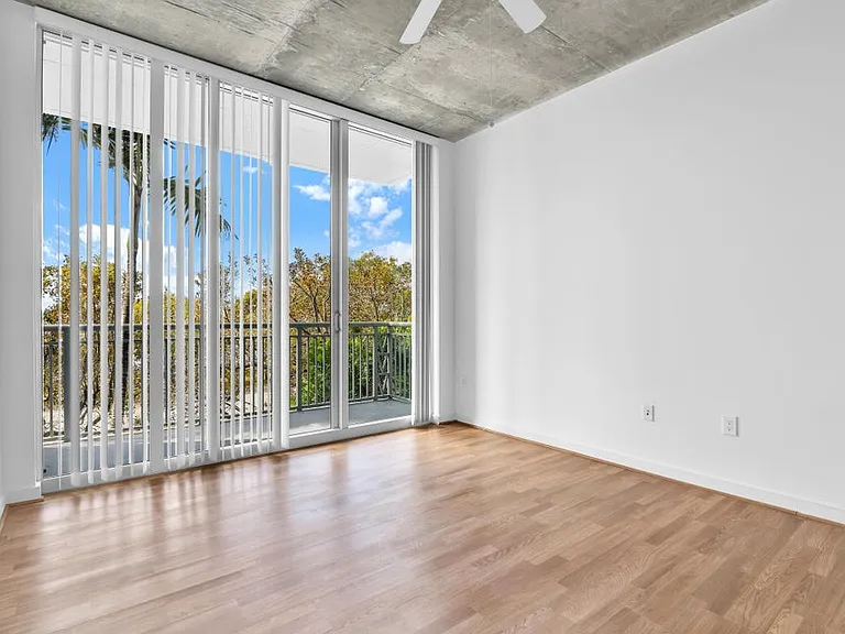 300 S Australian Ave #125 — Photo 8