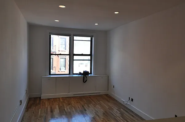 Rented by Village Dwellings | media 9