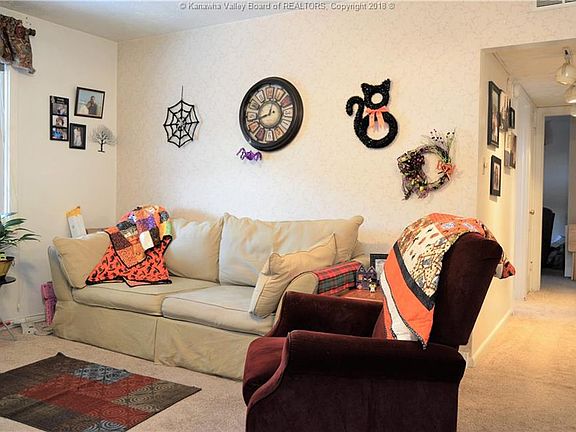 3rd image of 98 Kenna Dr #98