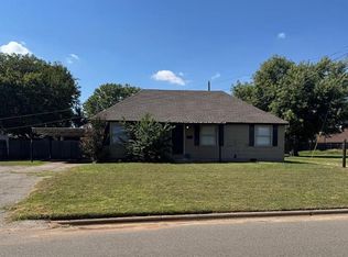 411 N 6th St, Weatherford, OK 73096
