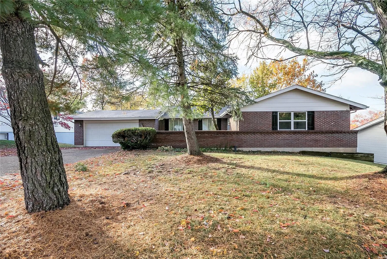12316 Betsy Ross Ln photo 1