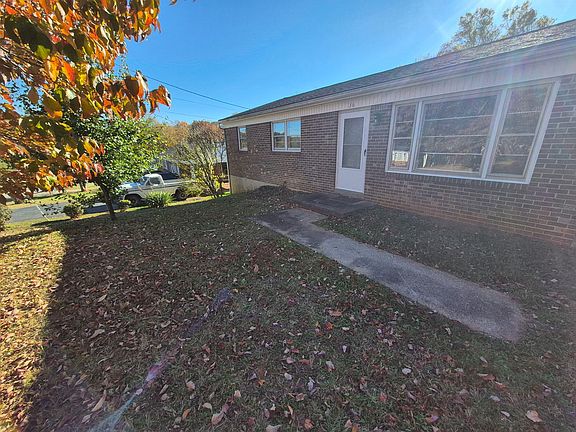 2nd image of 36 Westwood Ct