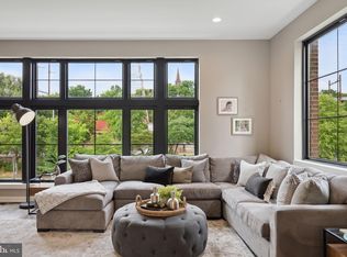 4533 Riverside Way, Philadelphia, PA 19127