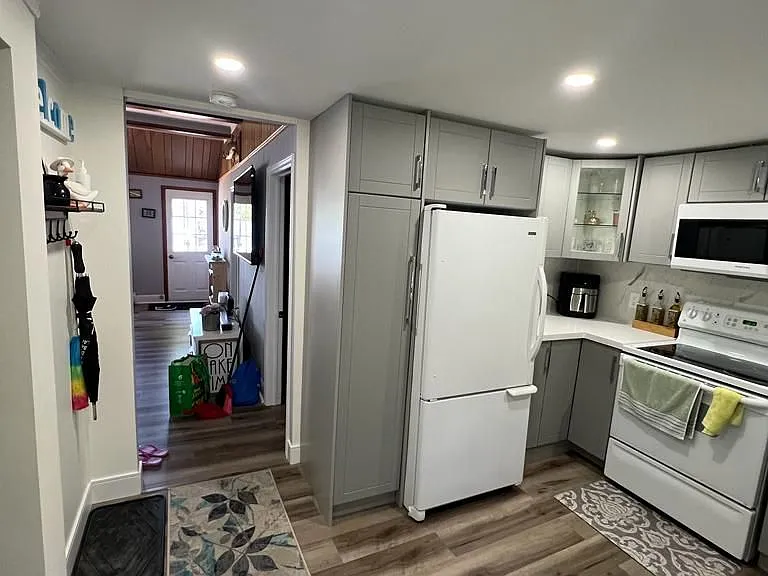 55 Paradise Rd — Photo 6