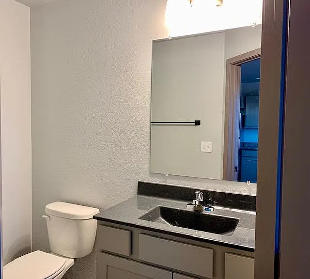 452 Constitution Blvd — Photo 10