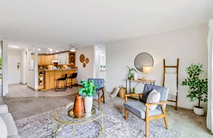 2 bed, 897 sqft, $3,250 — Photo 3