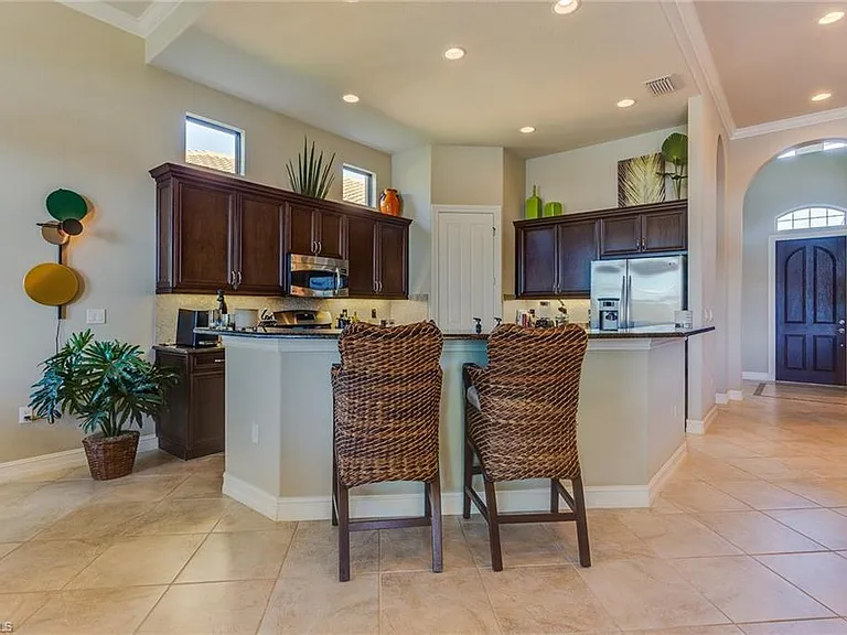 6215 Brunello Ln — Photo 7