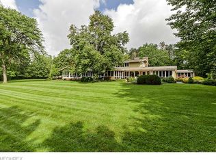 3130 Topping Ln, Hunting Valley, OH 44022