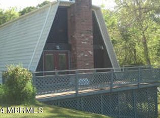 8748 Pinewood Cir, Lauderdale, MS 39335