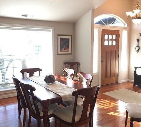 4th image of 987 Greenway Ct