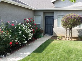 6518 E Huntington Ave, Fresno, CA 93727