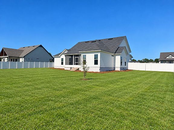 26 Waters Edge Way, Tifton, GA 31793 | MLS #143208 | Zillow
