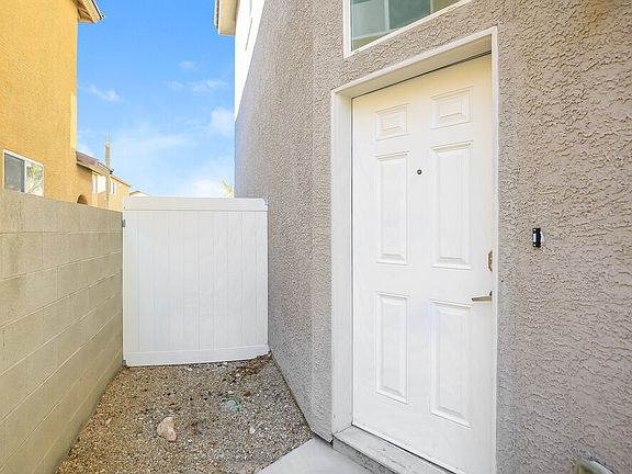 4th image of 6723 Pocket Wood St