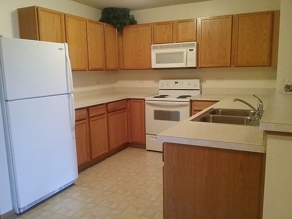 3rd image of 513 Silverstone Dr #513