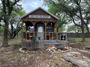 724 W 1st St, Hico, TX 76457
