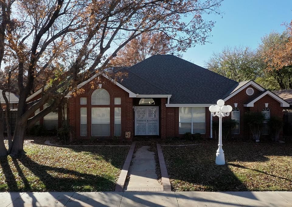 1st image of 1507 Pecan Pl