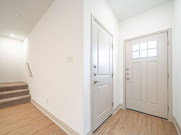3rd image of 7624 Magnolia Vlg #102