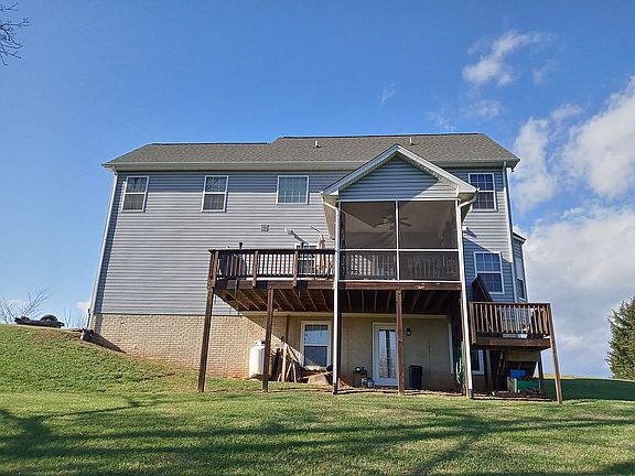 5th image of 8304 Glendale Cir