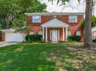 2903 Redstone Dr, Arlington, TX 76001
