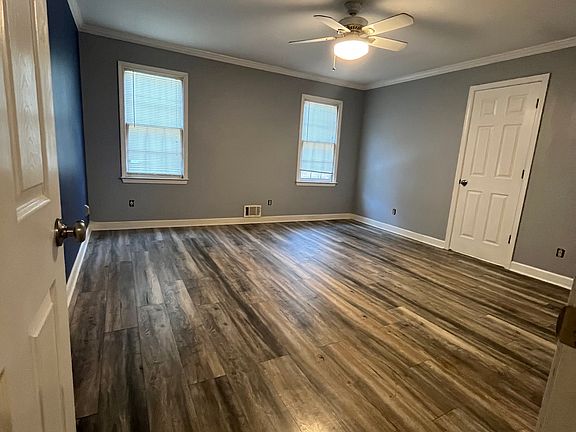 2nd image of 1320 Oakengate Dr