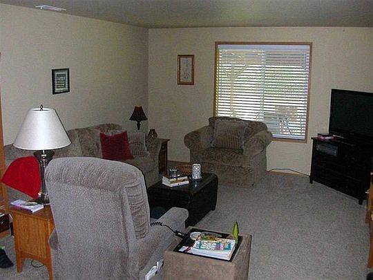 4th image of 5119 Robert Wayne Dr