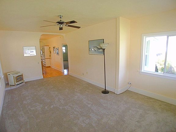 5th image of 705 N Loma Dr