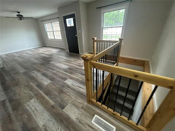 5th image of 1603 Highland Dr