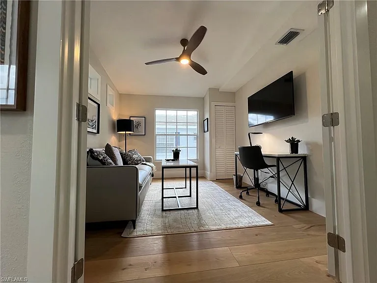 7087 Barrington Cir #201 — Photo 4