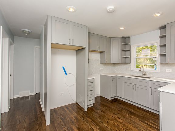4th image of 10953 S Eggleston Ave