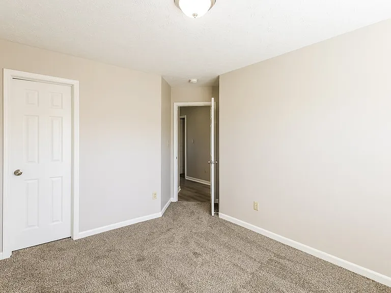 7051 N Laredo Dr — Photo 13