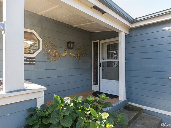 3rd image of 140 Parkwood Blvd