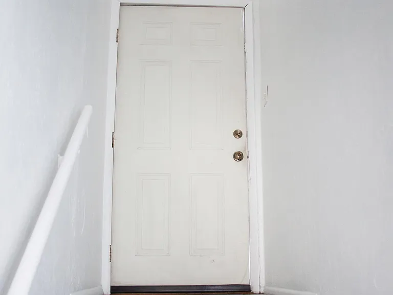 242 E 500 N — Photo 24