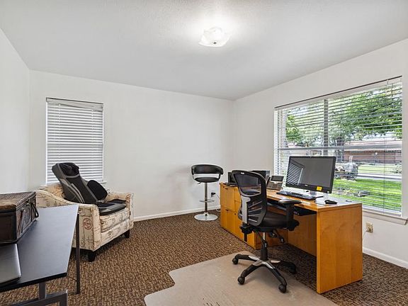 5th image of 3315 Mapleleaf Ln