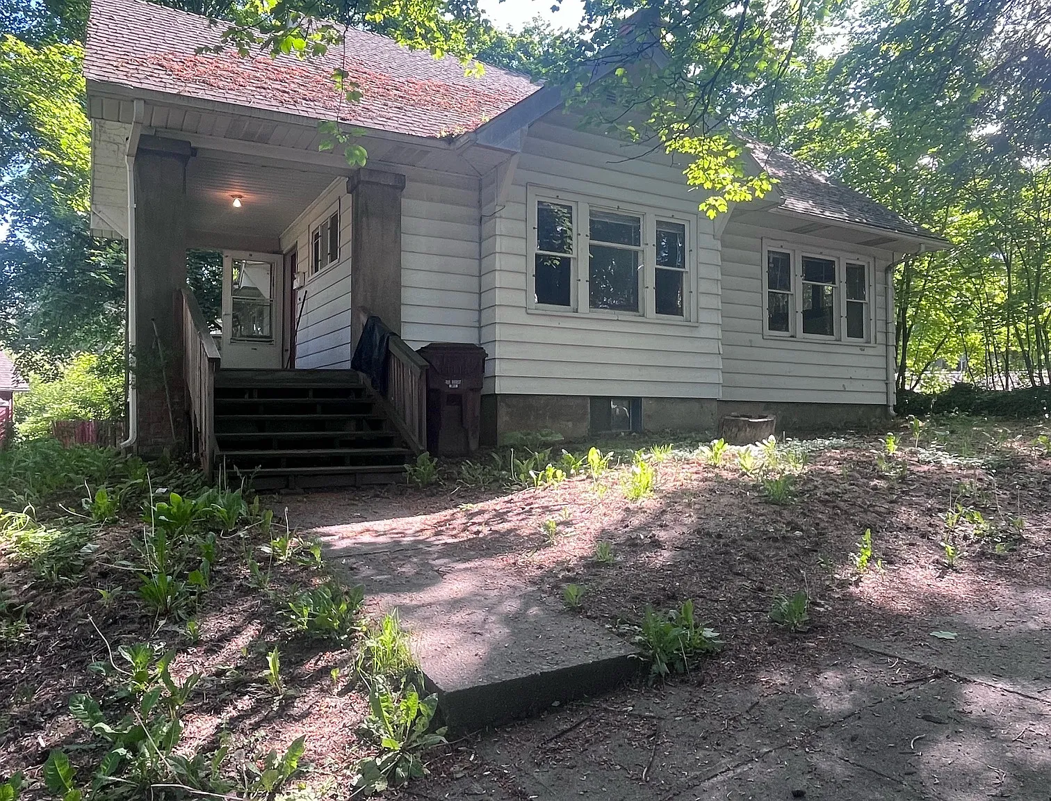 4 bed, 1822 sqft, $2,300 — Photo 2