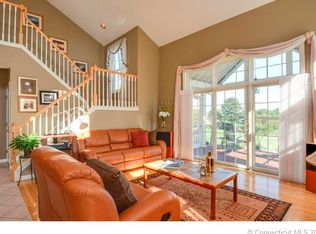 3 Lyme Regis, Cromwell, CT 06416