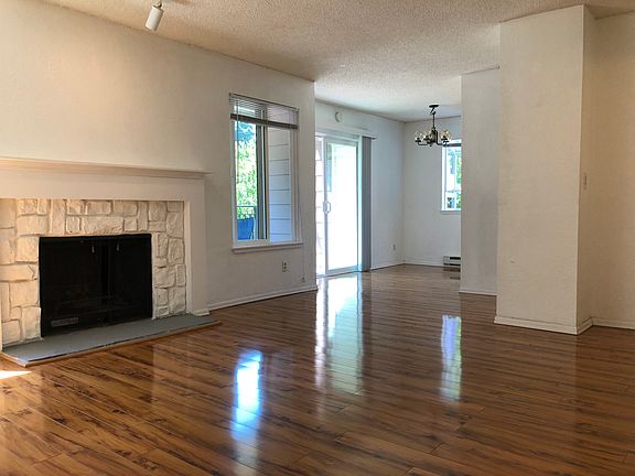 2nd image of 12641 NE 130th Way APT C204